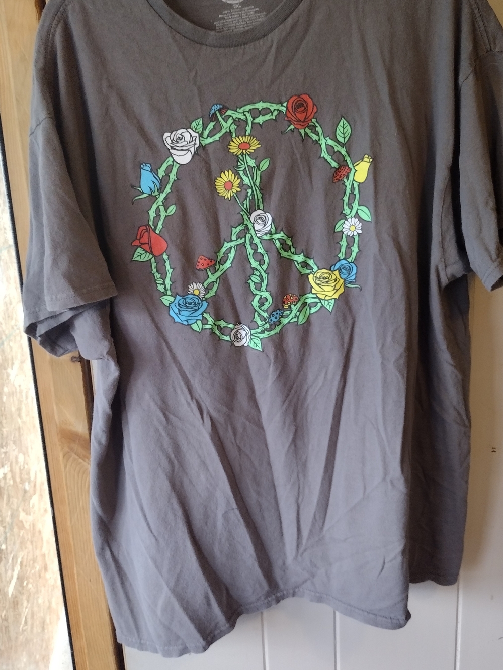 Kids Graphic Peace Sign T‑Shirt in Gray with Floral Print